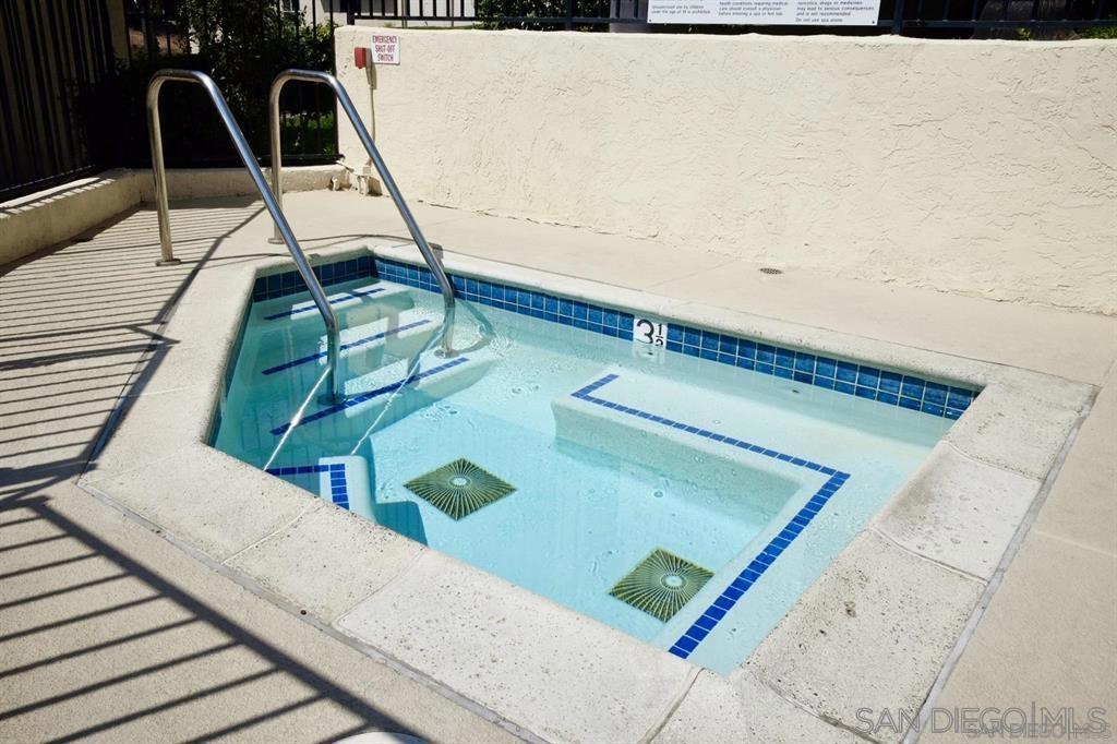 6116 Calle Mariselda 304 Property Photo 21