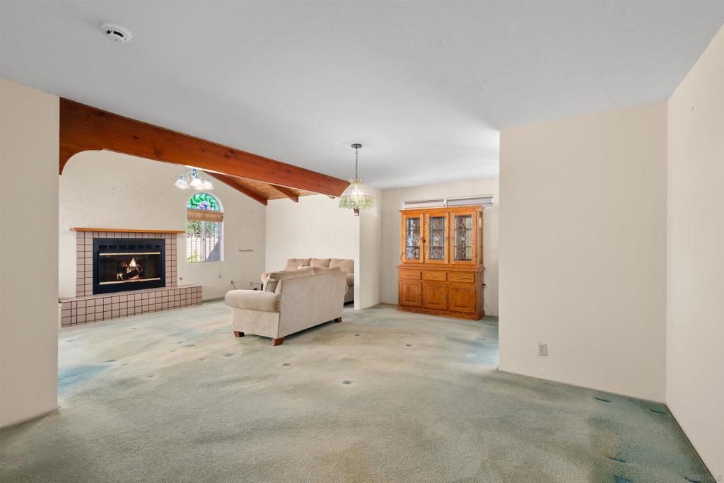 5439 Northridge Ct Property Photo 6