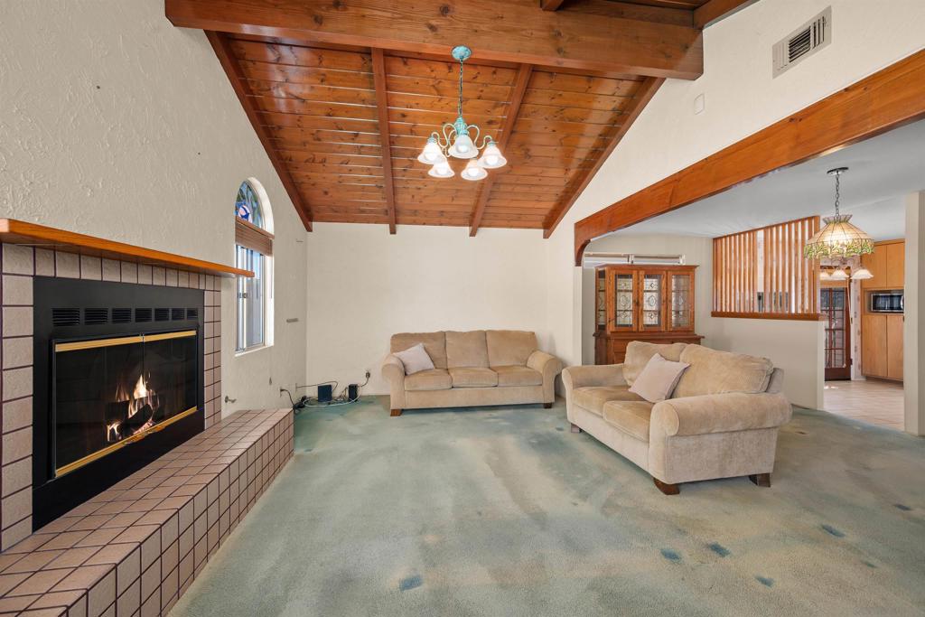5439 Northridge Ct Property Photo 10