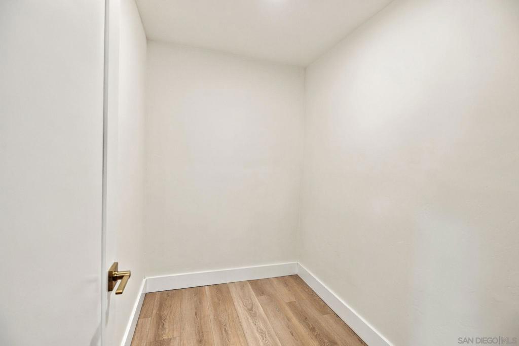 260025224SD Property Photo 20