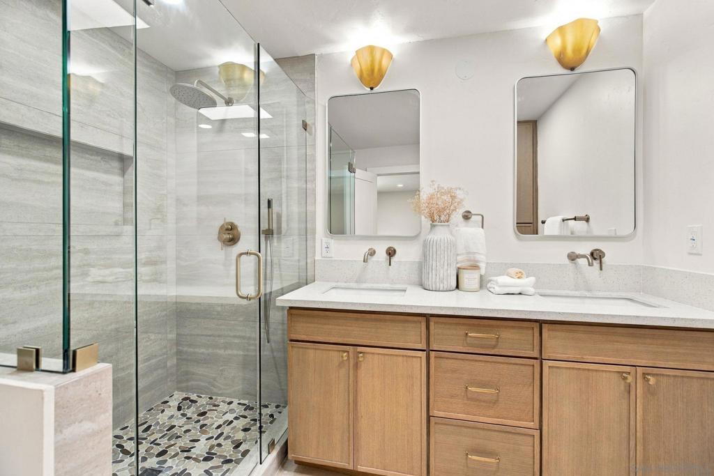 260025224SD Property Photo 21
