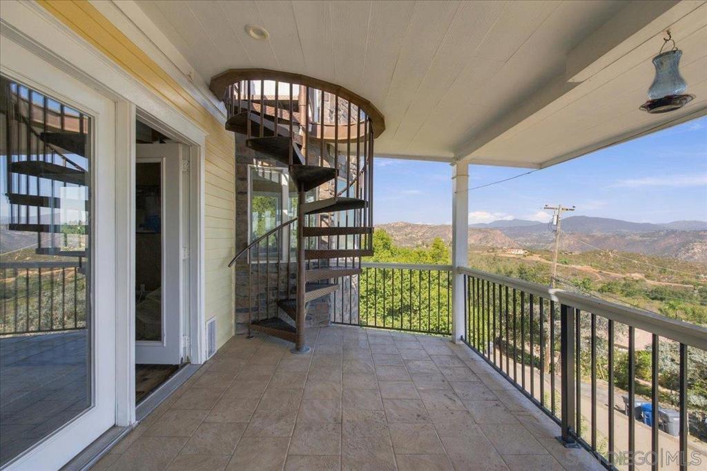 205 Highline Trail Property Photo 49