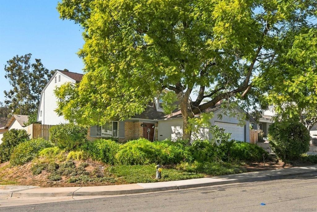 14306 Sladon Property Photo 6