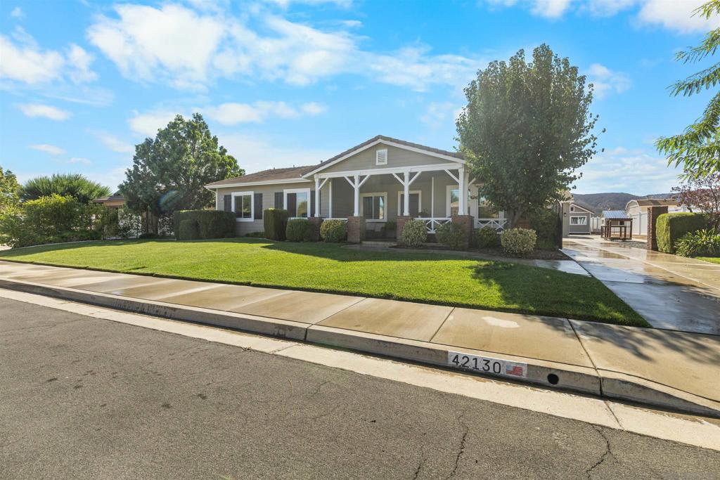 42130 Wagon Wheel Property Photo 1