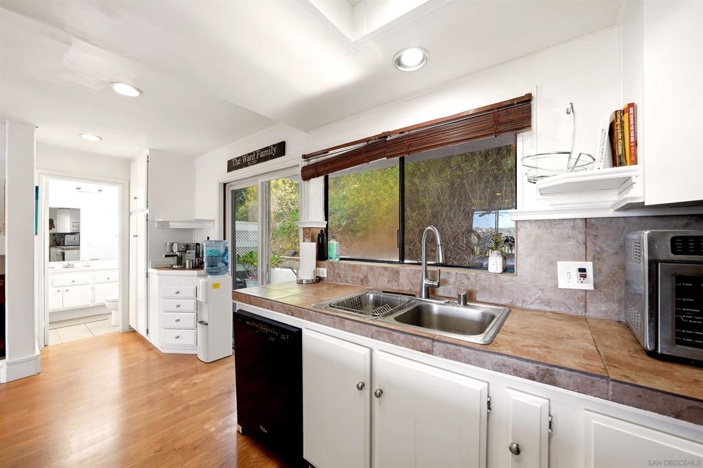 2427 La Costa A Property Photo 8