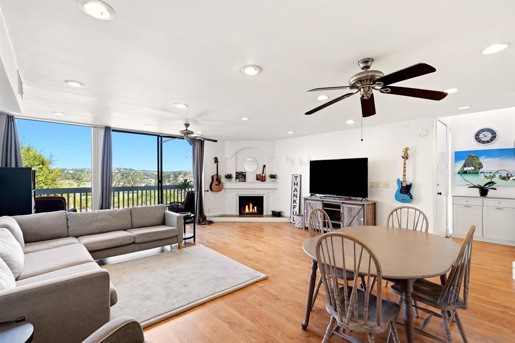 2427 La Costa A Property Photo 11