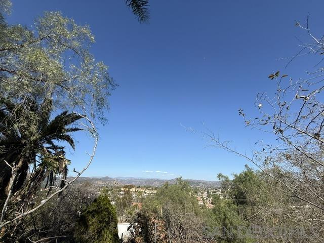 1113 E 5th Ave Property Photo 1