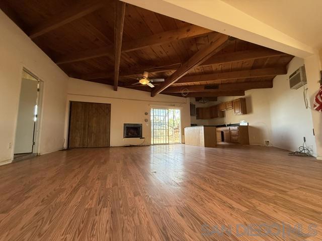 1113 E 5th Ave Property Photo 4