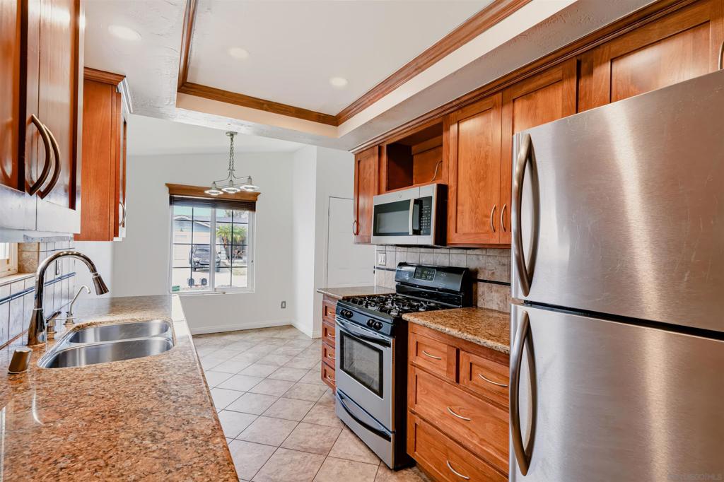 5127 Mandarin Drive Property Photo 7