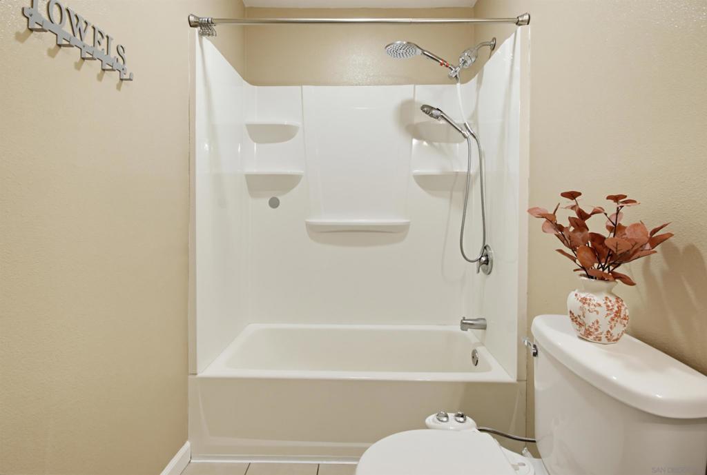 863 Ginna Property Photo 23