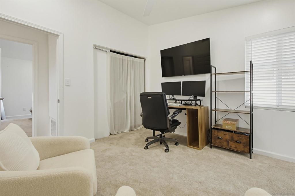863 Ginna Property Photo 27