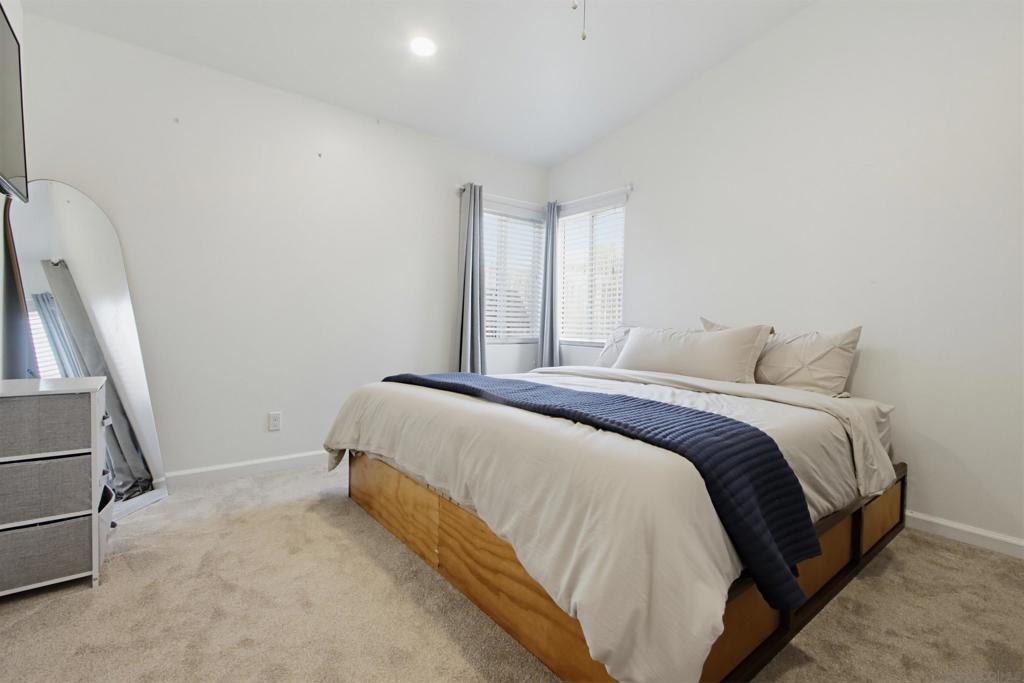 863 Ginna Property Photo 32