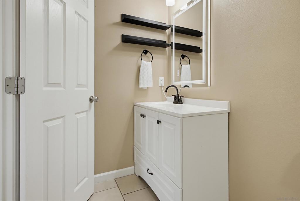 863 Ginna Property Photo 35