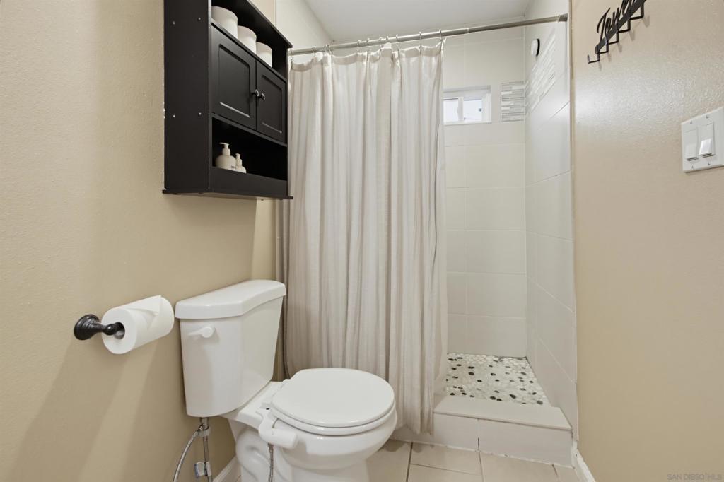 863 Ginna Property Photo 37