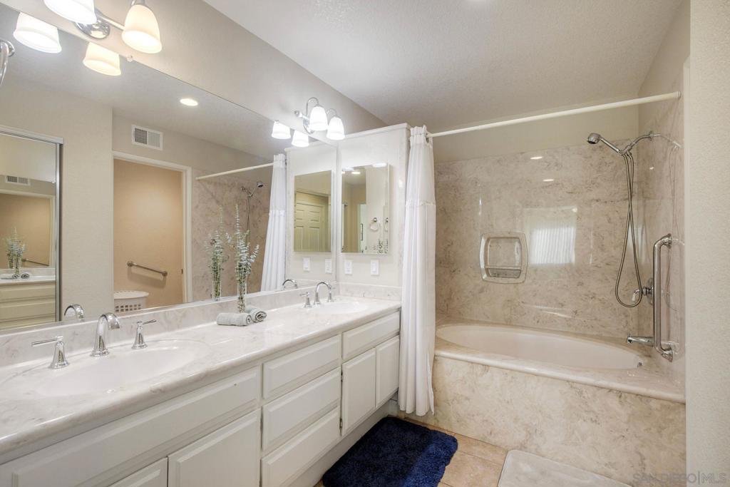 1298 Rue Saint Martin Property Photo 17