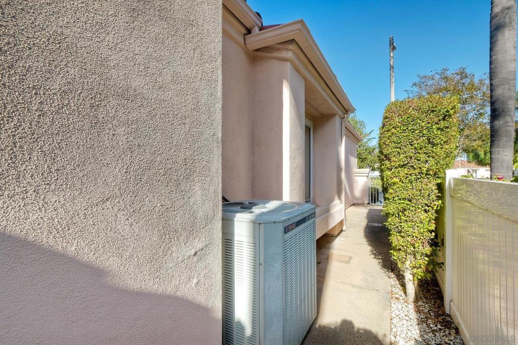 1298 Rue Saint Martin Property Photo 18
