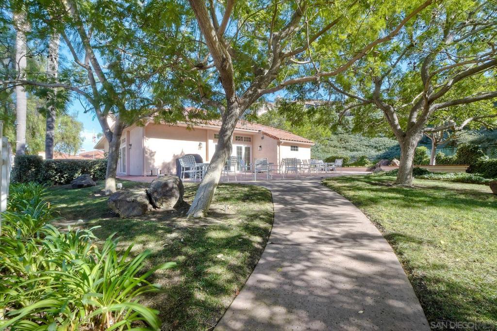1298 Rue Saint Martin Property Photo 25