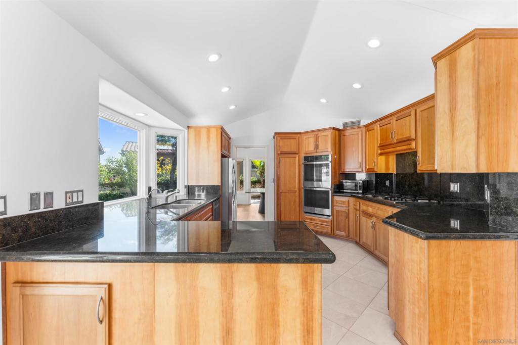 1311 Caminito Faro Property Photo 12