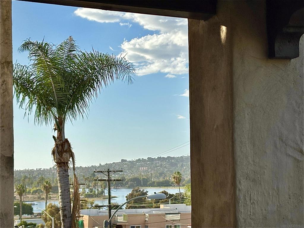 2510 Clairemont Drive 204 Property Photo 11