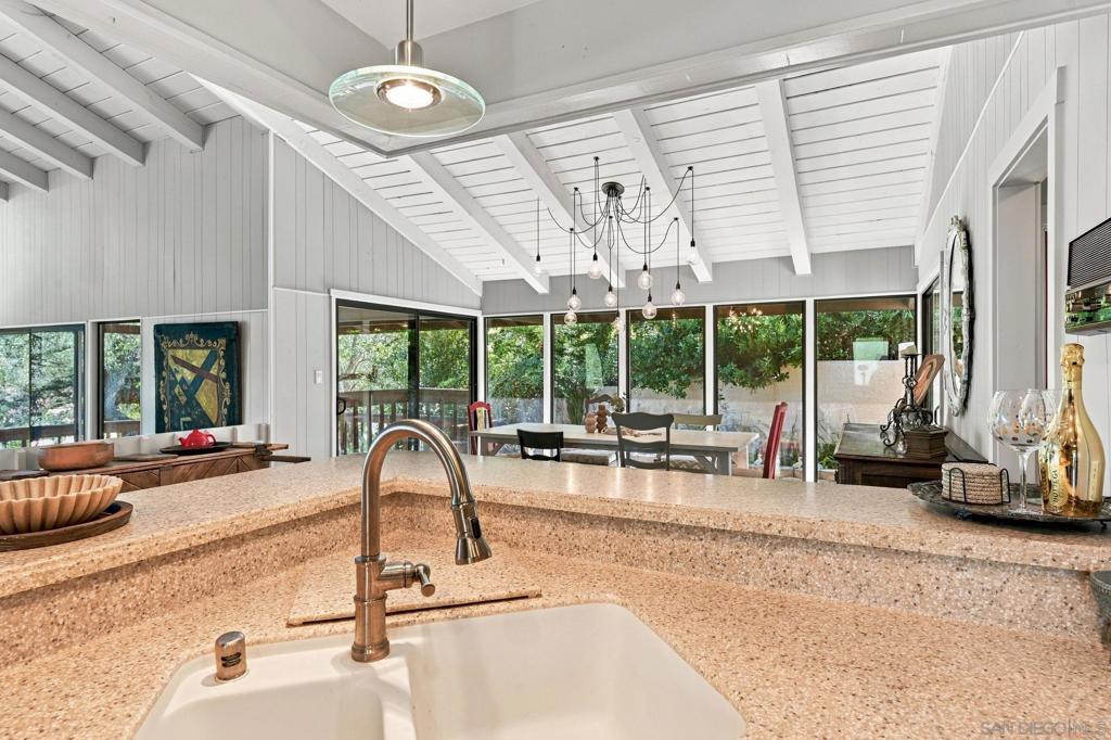 10232 Sage Hill Way Property Photo 14