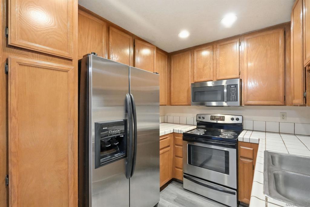 4262 Parks Ave 103 Property Photo 1