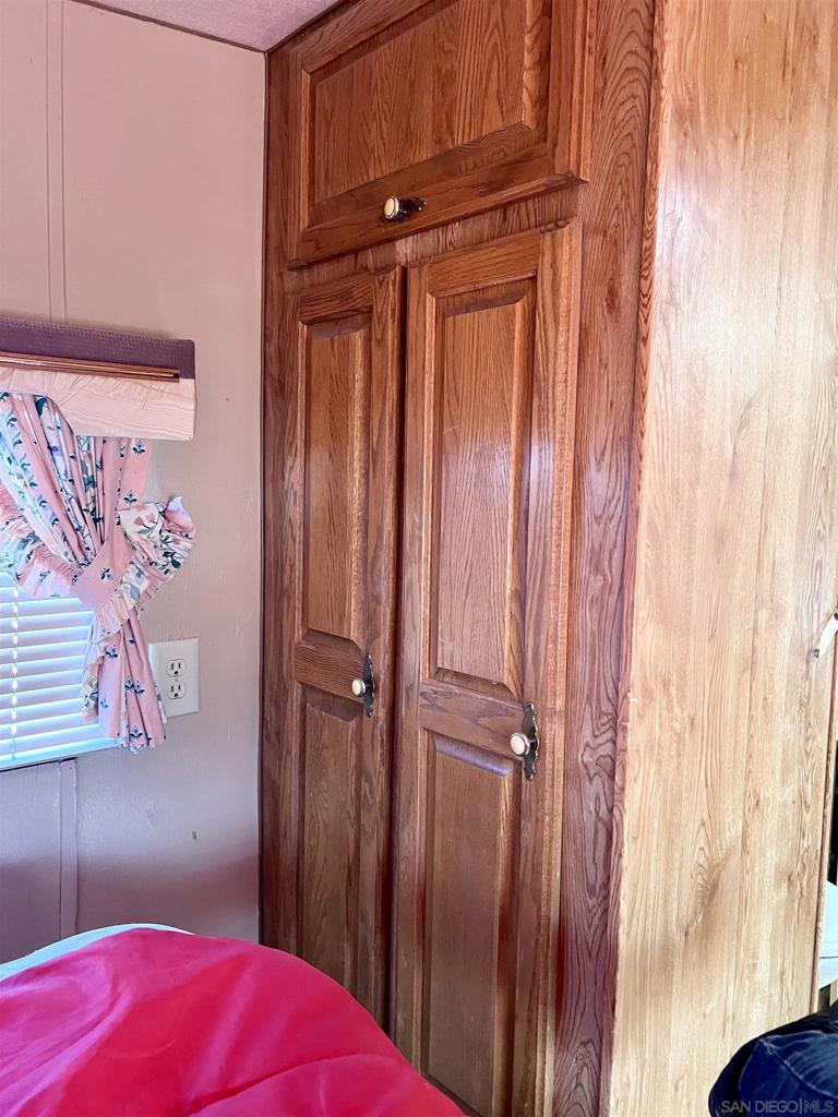 4260 Sutton Property Photo 13