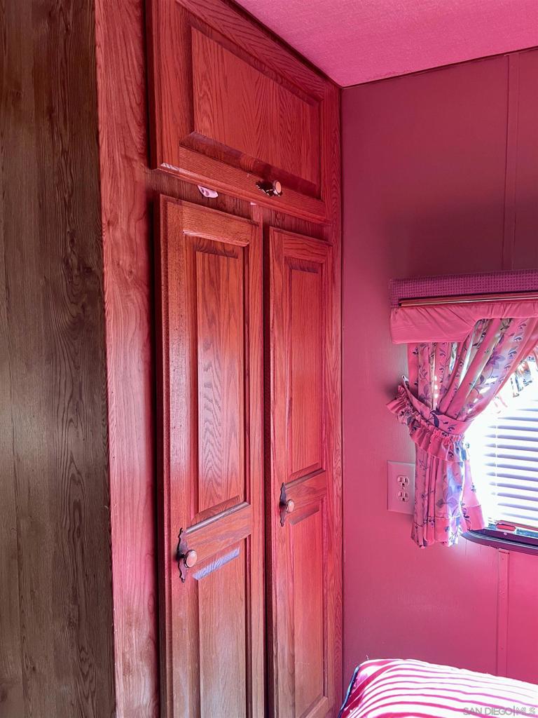 4260 Sutton Property Photo 14