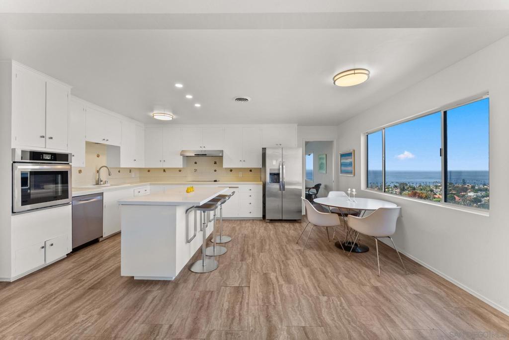5995 La Jolla Corona Property Photo 10