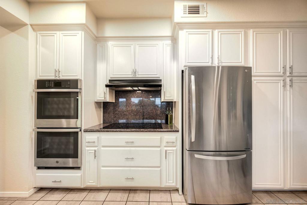 260025584SD Property Photo 12