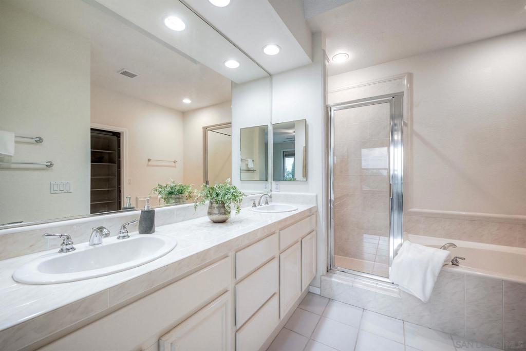 260025584SD Property Photo 25
