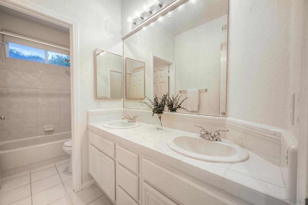 260025584SD Property Photo 28