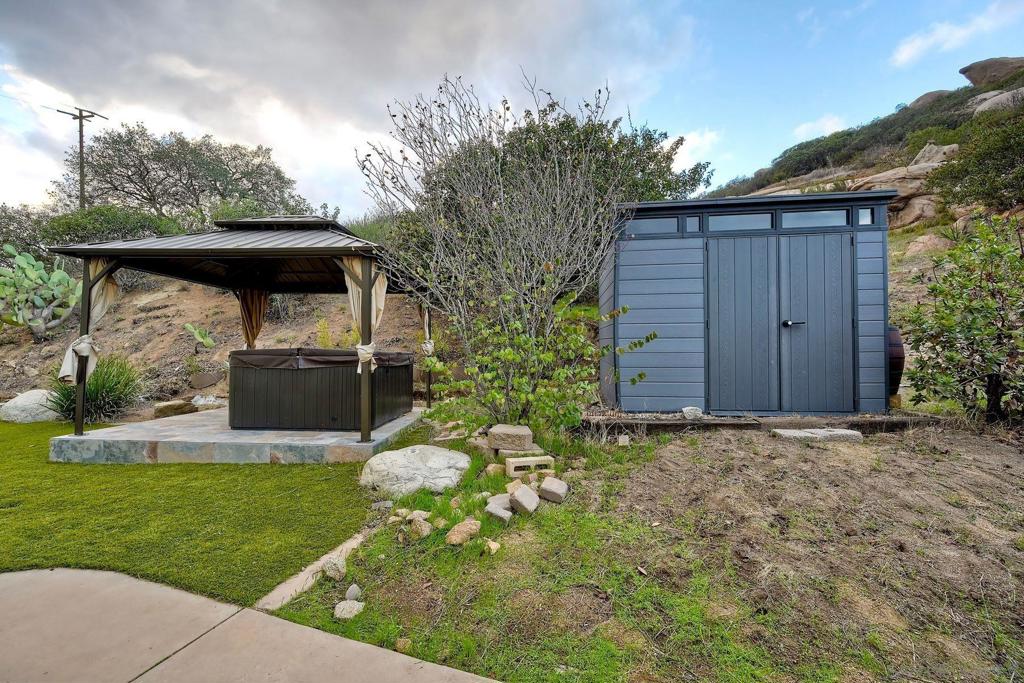 260025584SD Property Photo 42