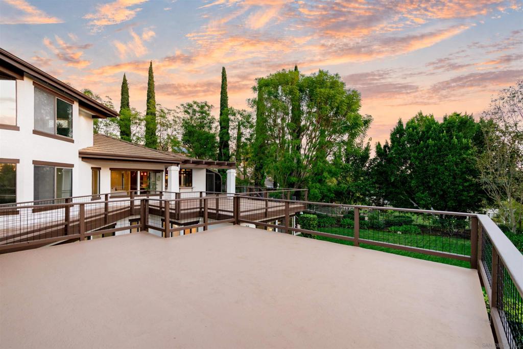 16238 Country Day Property Photo 6