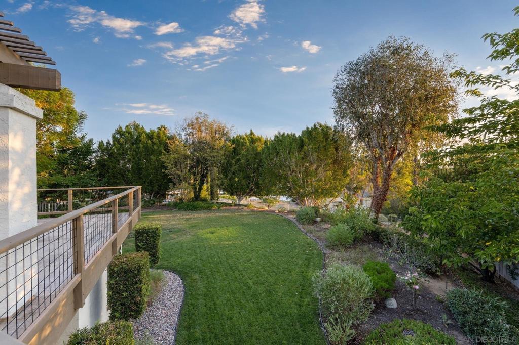 16238 Country Day Property Photo 8