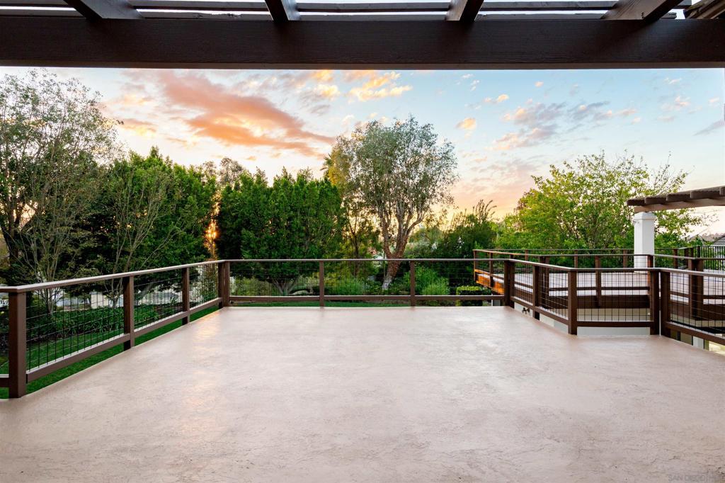 16238 Country Day Property Photo 47