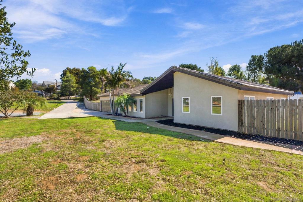 1246 Nordahl Property Photo 16