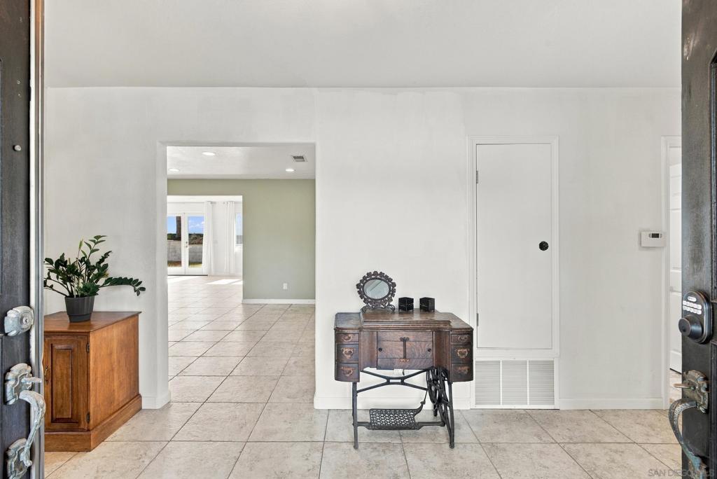 1246 Nordahl Property Photo 19