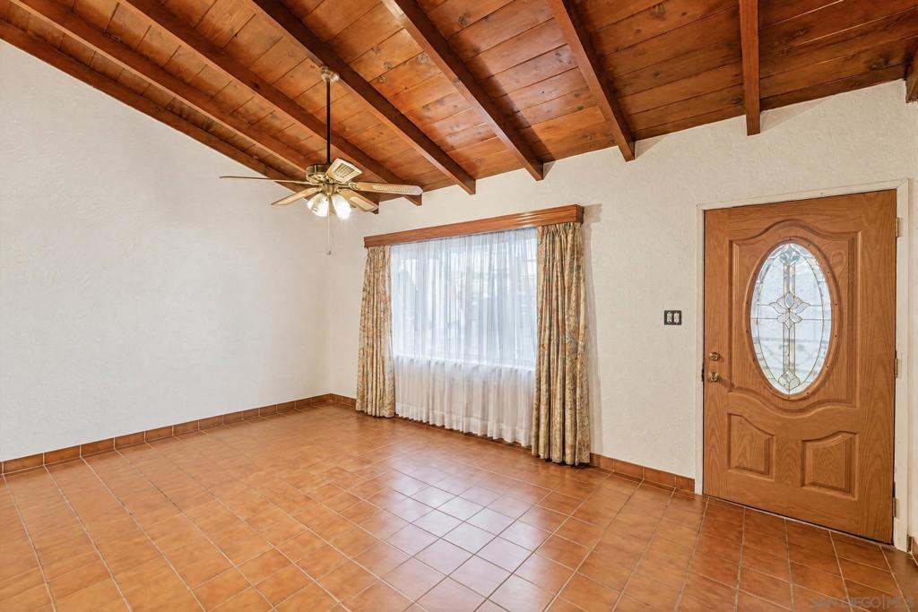 1260 Presioca St. Property Photo 2