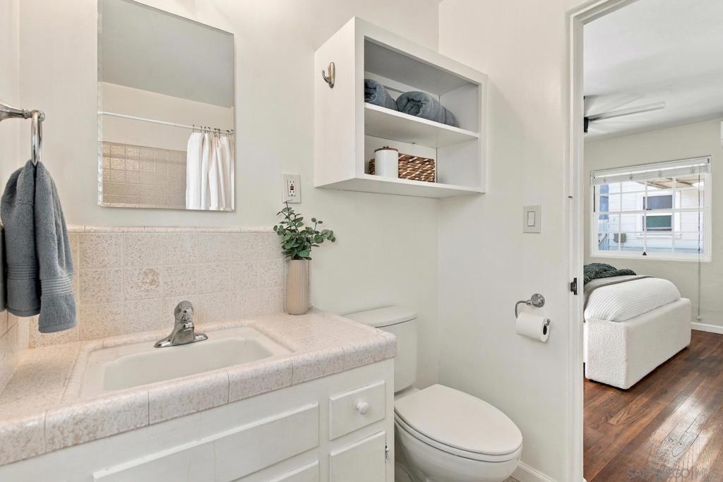 260025617SD Property Photo 20