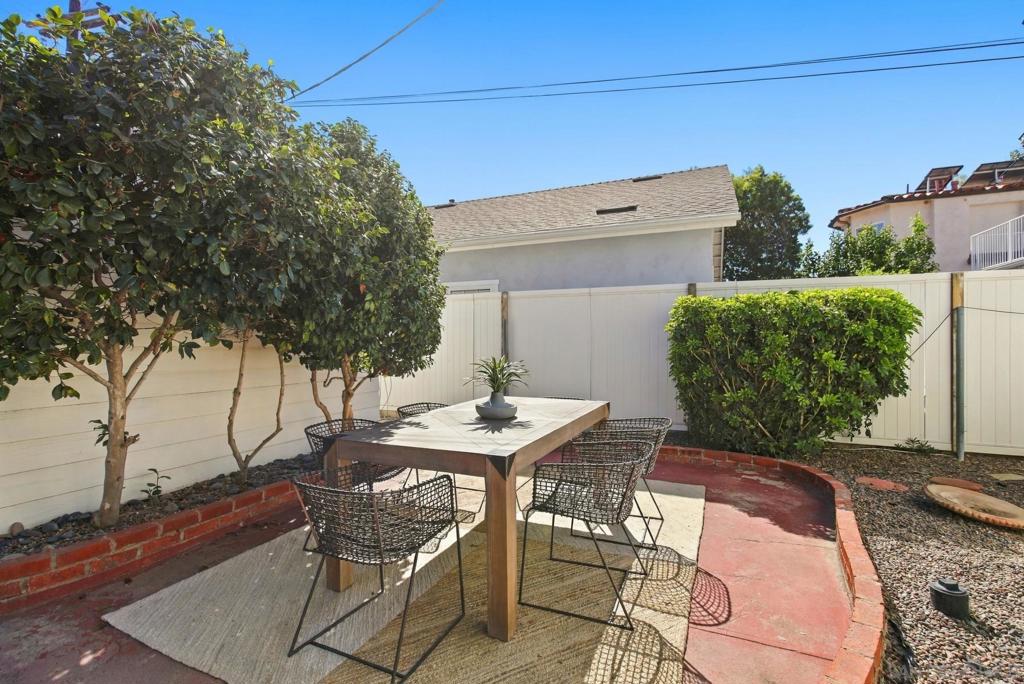 260025617SD Property Photo 25