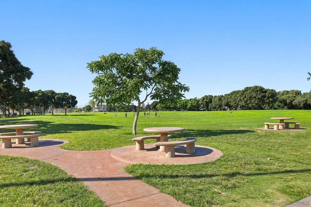 260025617SD Property Photo 33