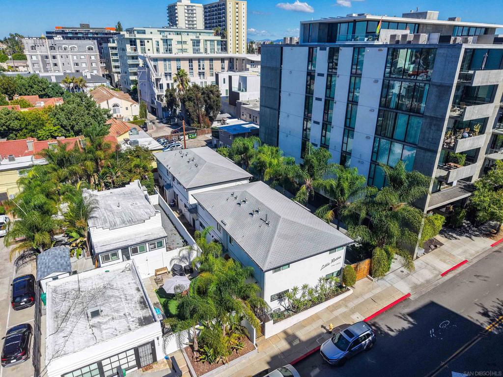1756 Robinson Avenue Property Photo 4