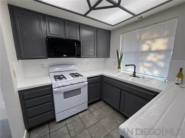 25932 Baylor Way Property Photo 8
