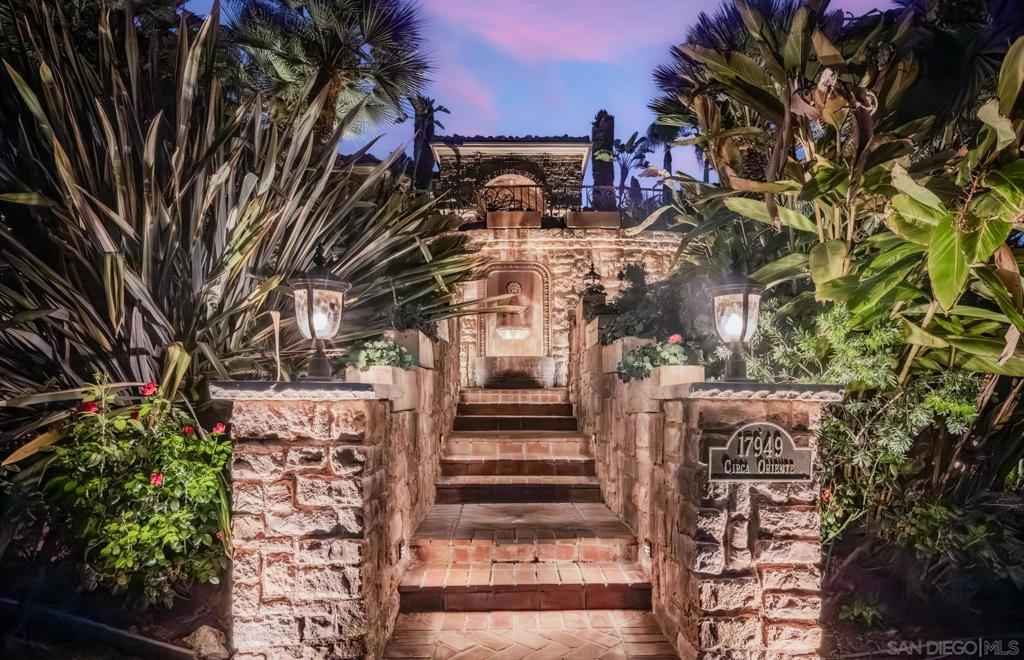 17949 Circa Oriente Property Photo 1