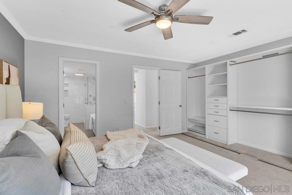 9885 Aldergrove Lane Property Photo 12