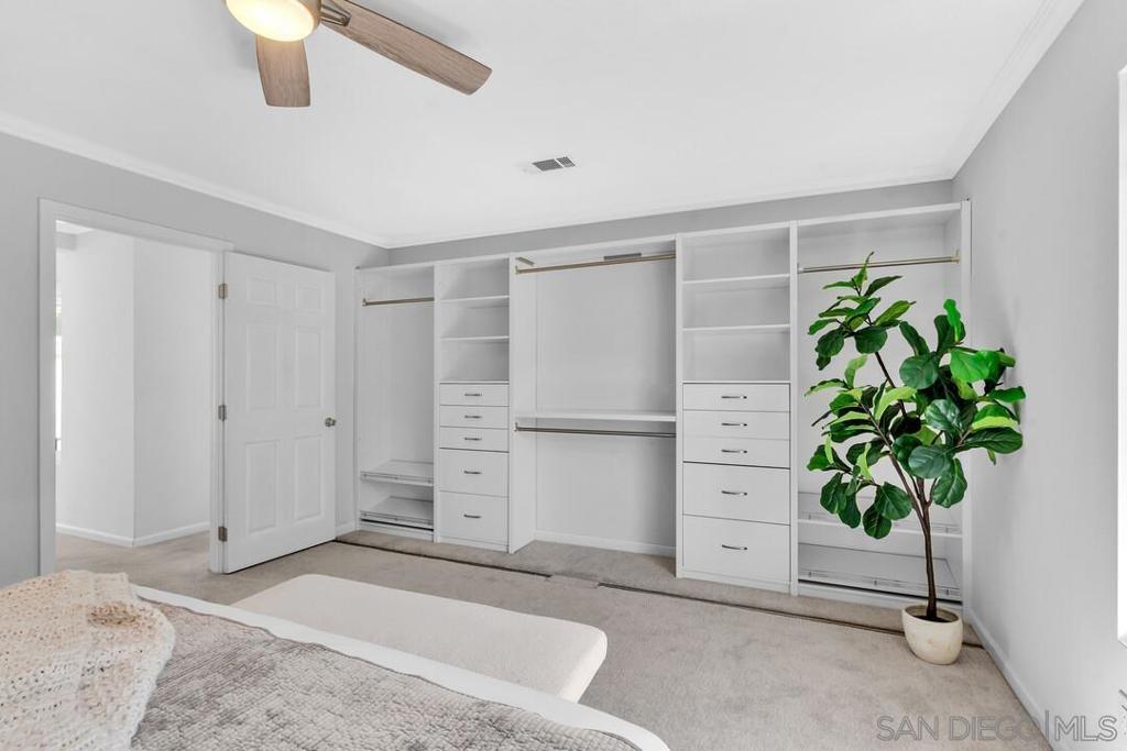 9885 Aldergrove Lane Property Photo 13