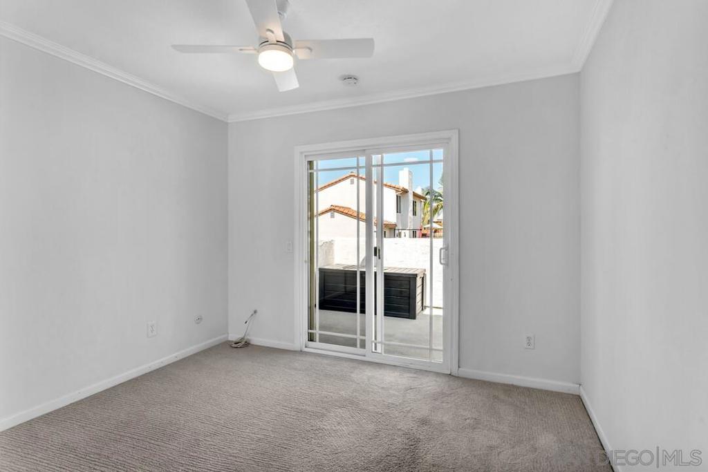 9885 Aldergrove Lane Property Photo 17