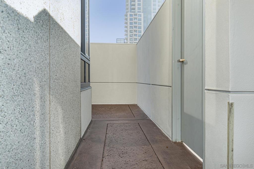 700 Front Street 501 Property Photo 16