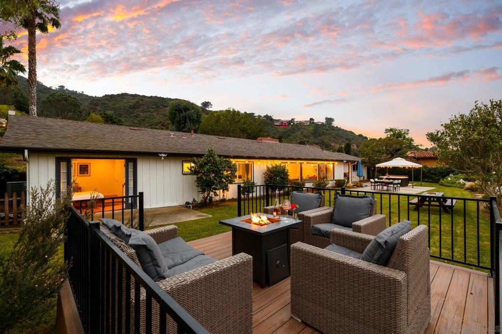 7806 Via Capri Property Photo 13