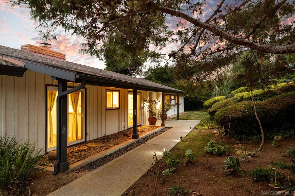 7806 Via Capri Property Photo 63